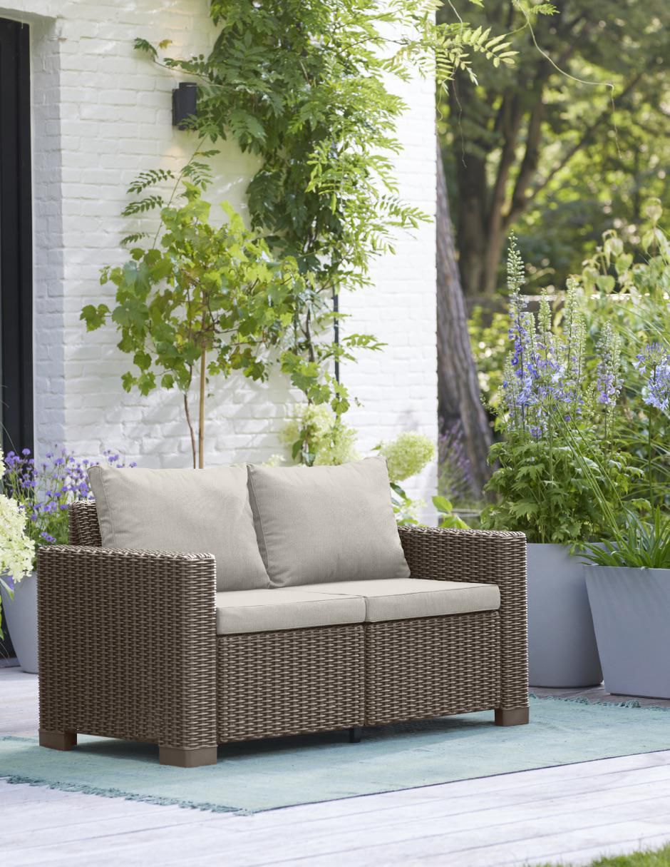 Love seat California
