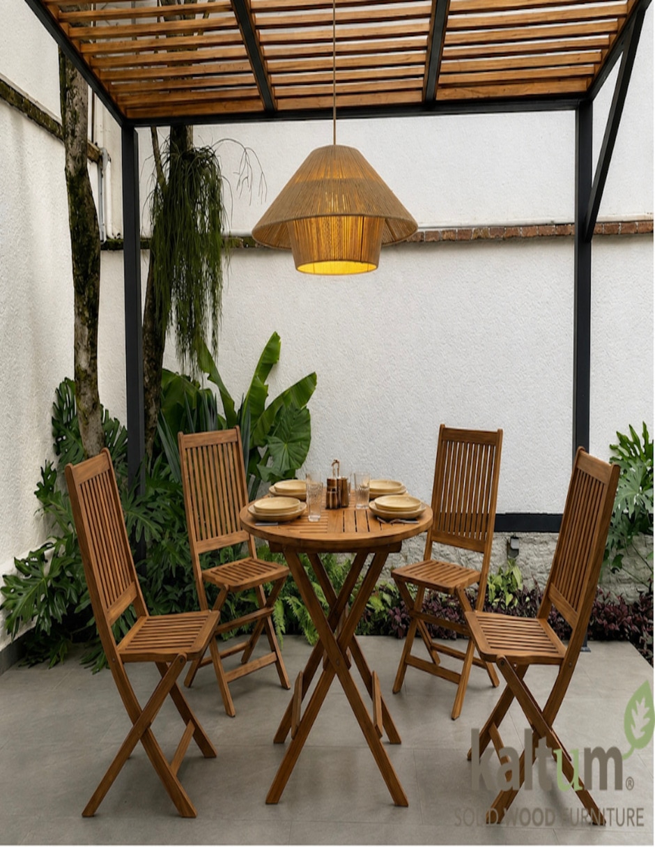Mesa de comedor de madera teca